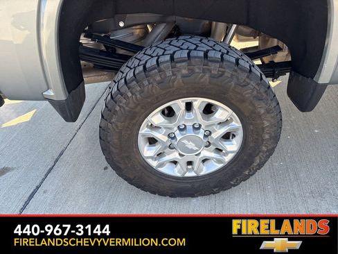 Used 2024 Chevrolet Silverado 3500 High Country w/ Technology Package image 37