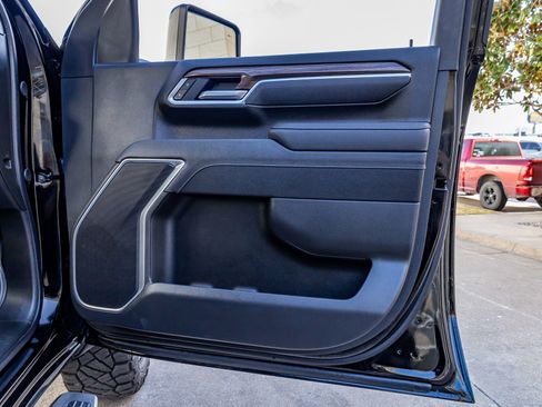 Used 2025 Chevrolet Silverado 2500 LT w/ Trail Boss Package image 36