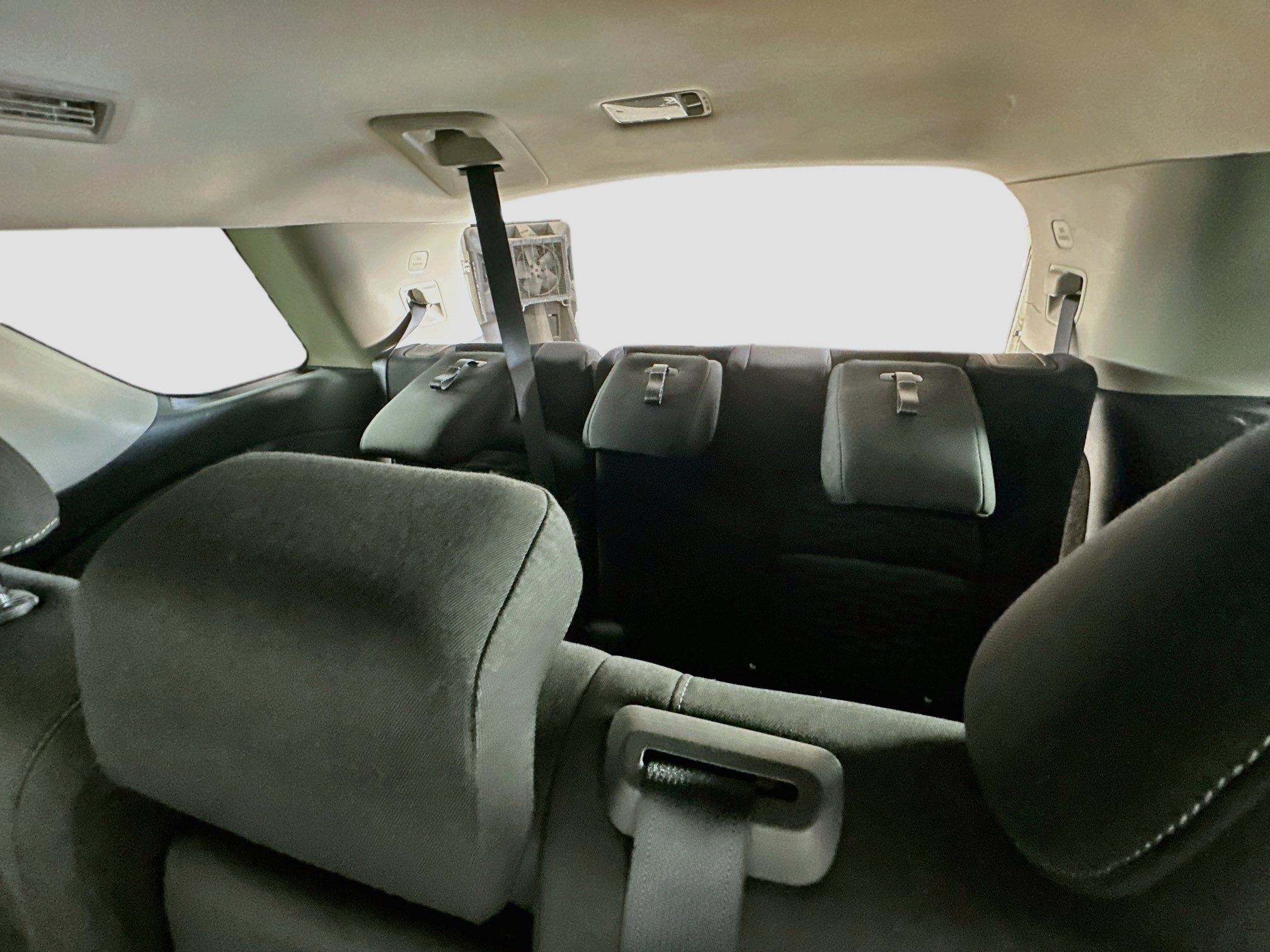 Used 2025 Nissan Pathfinder SV FWD image 27