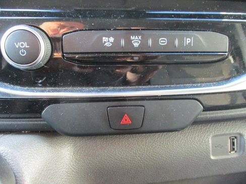 Used 2023 Ford Transit 350 XLT image 15