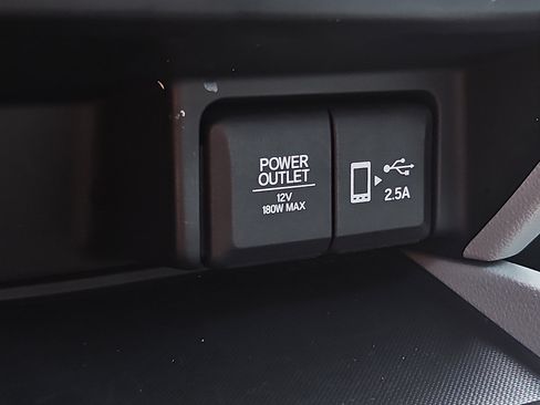 Used 2019 Honda Pilot Touring image 25