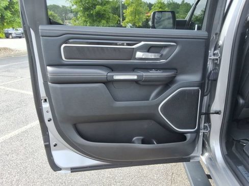Used 2020 RAM 1500 Laramie w/ Sport Appearance Package AWD/4WD image 19