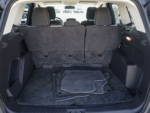 Used 2018 Ford Escape SE image 24