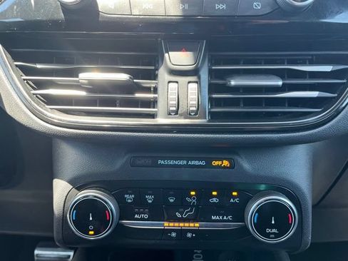 Used 2025 Ford Escape Active w/ Cold Weather Package AWD/4WD image 22