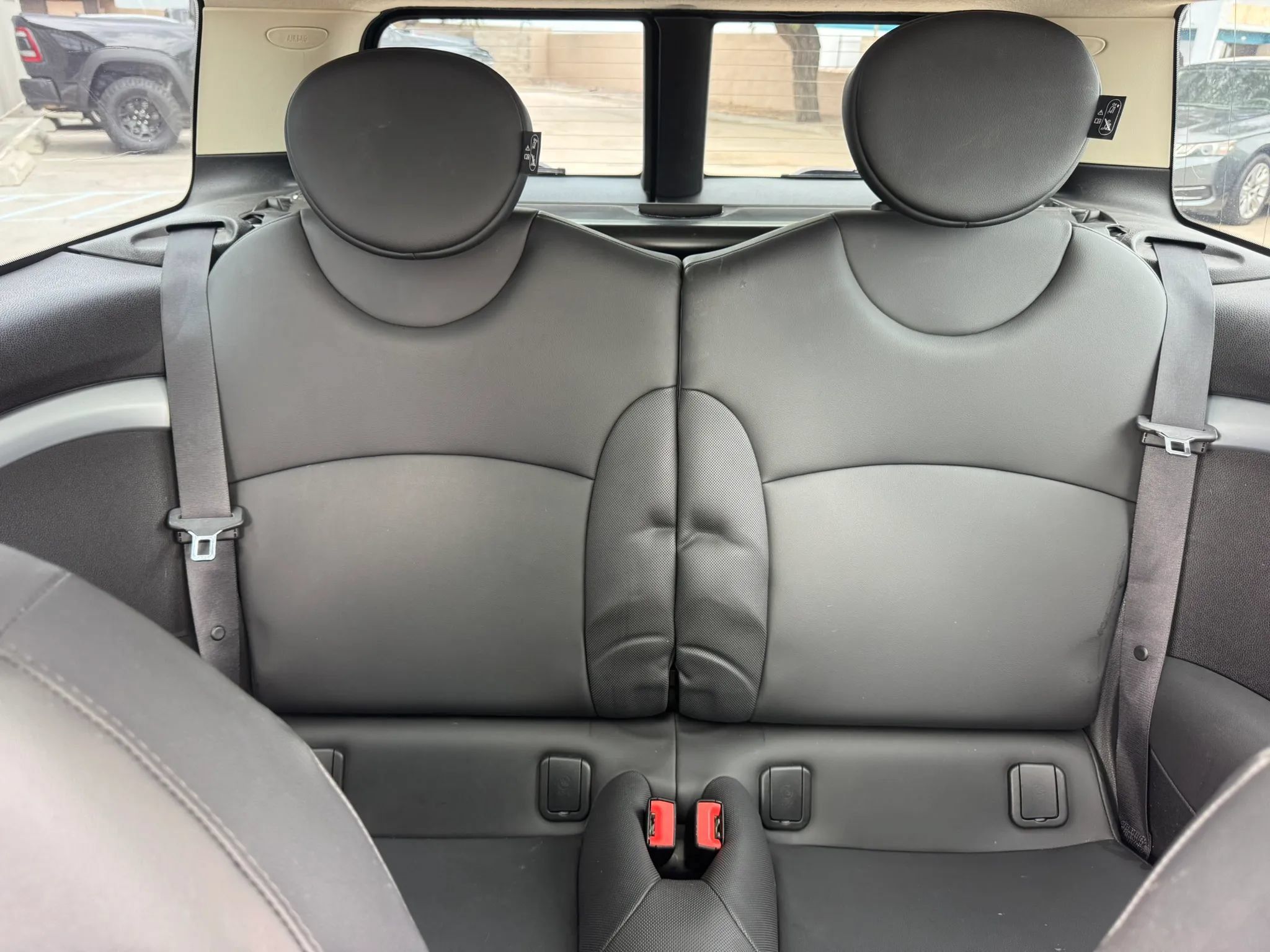 Used 2012 MINI Cooper Clubman FWD image 28