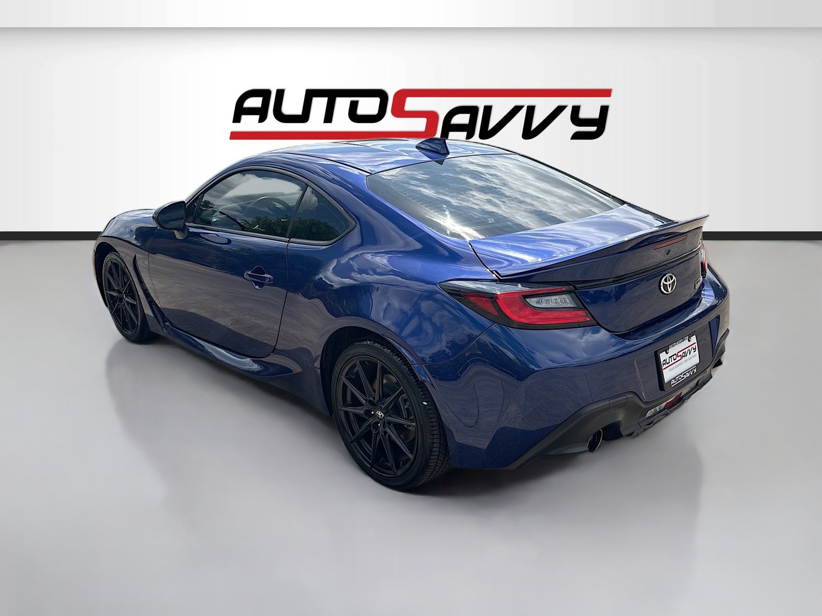 Used 2024 Toyota GR86 Premium RWD image 5