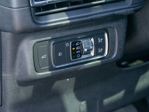 Used 2021 Lincoln Corsair Reserve w/ Equipment Group 201A image 15