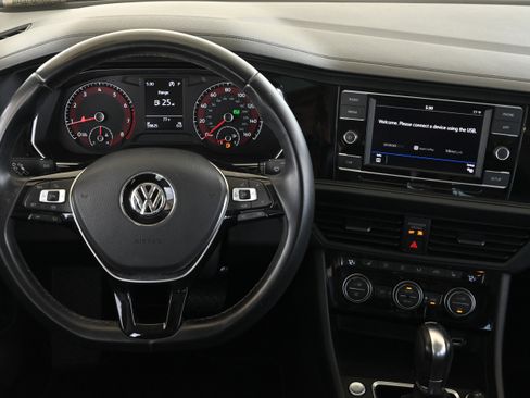 Used 2019 Volkswagen Jetta SE FWD image 16