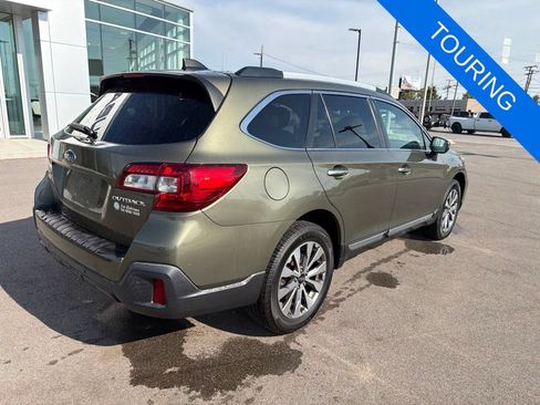 Used 2019 Subaru Outback 2.5i Touring w/ Popular Package #3A AWD/4WD image 6