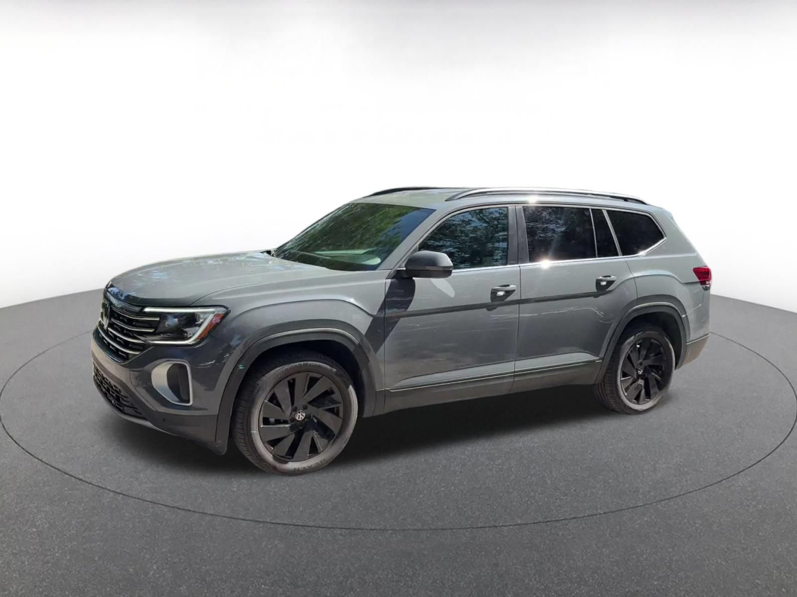 Used 2026 Volkswagen Atlas SE FWD image 7