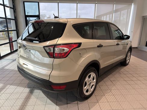 Used 2018 Ford Escape S image 5