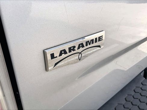 Used 2014 RAM 1500 Laramie w/ Convenience Group AWD/4WD image 30