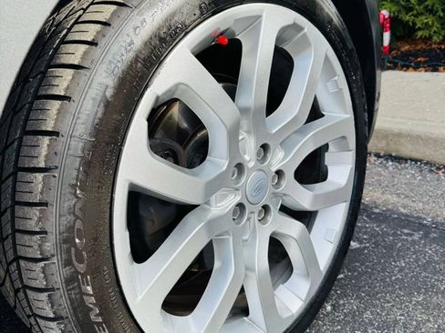 Used 2016 Land Rover Range Rover Sport HSE image 20