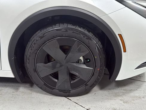 New 2026 Toyota Prius LE image 21