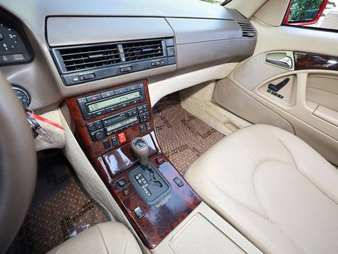 Used 1997 Mercedes-Benz SL 320 image 10