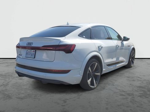 Used 2022 Audi e-tron S Premium Plus w/ 21" Black Optic Package image 4