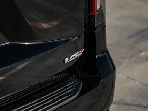 Used 2023 Cadillac Escalade V image 30