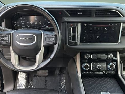 Used 2024 GMC Yukon Denali AWD/4WD image 9