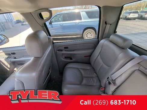 Used 2004 GMC Sierra 2500 SLT w/ Skid Plate Package image 2