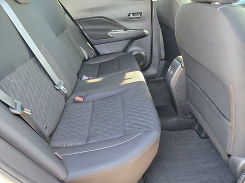 Used 2022 Nissan Kicks SV FWD image 18