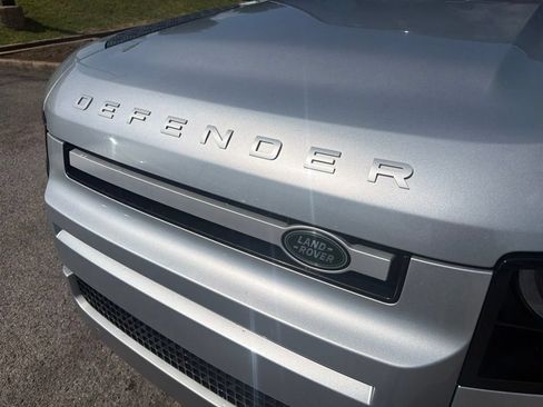 Used 2020 Land Rover Defender 110 SE AWD/4WD image 9