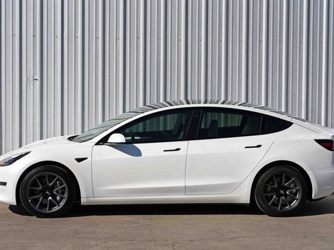 Used 2023 Tesla Model 3 Standard Range image 50