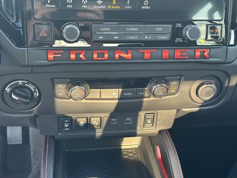 New 2025 Nissan Frontier PRO-4X w/ Pro Convenience Package image 29