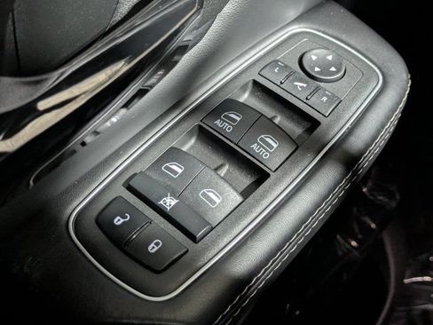 Used 2022 RAM 1500 Limited AWD/4WD image 24