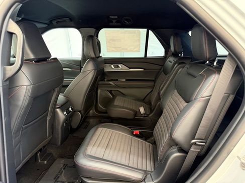 New 2026 Ford Explorer ST-Line image 16