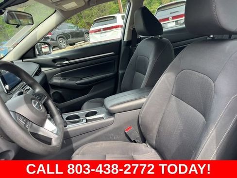 Used 2022 Nissan Altima 2.5 SV FWD image 8