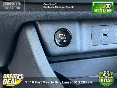 Used 2024 Nissan Rogue SV FWD image 25