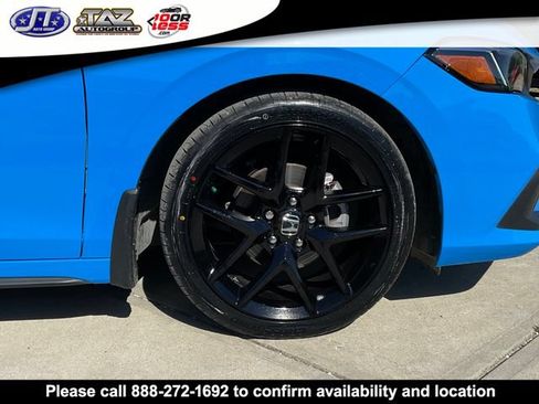 Used 2023 Honda Civic Sport image 9