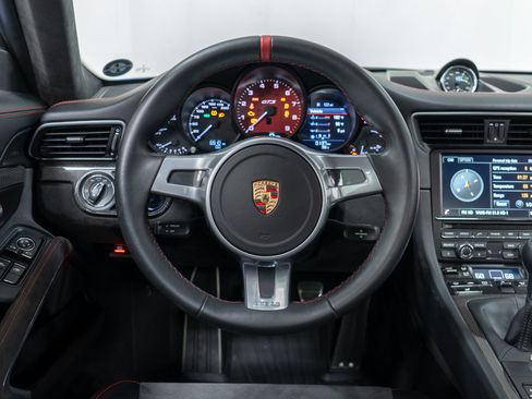 Certified 2016 Porsche 911 Carrera GTS RWD image 26