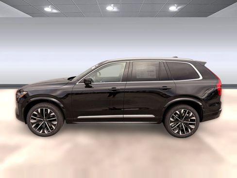 New 2026 Volvo XC90 B5 Ultra image 2