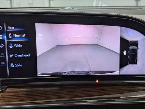 Used 2023 Cadillac Escalade Premium Luxury AWD/4WD image 31