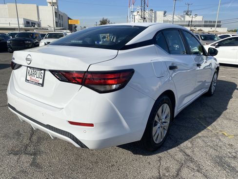 Used 2024 Nissan Sentra S FWD image 11
