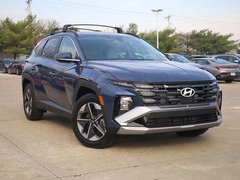 Certified 2025 Hyundai Tucson SEL FWD image 2