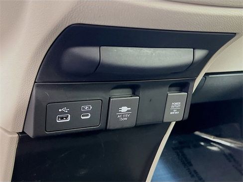 Used 2025 Honda Odyssey Touring image 15