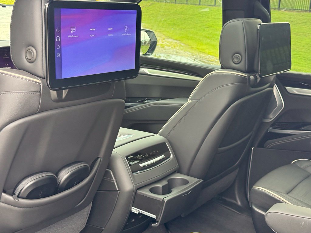 Used 2025 Cadillac Escalade Sport w/ Touring Package AWD/4WD image 28