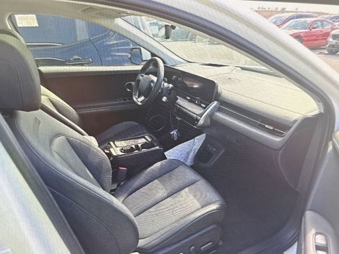 Used 2025 Hyundai Ioniq 5 Limited image 14