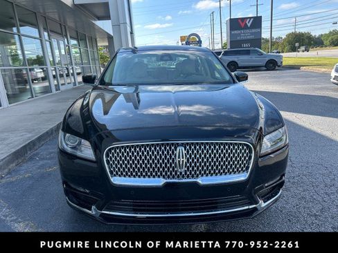 Used 2017 Lincoln Continental Select w/ Climate Package FWD image 9