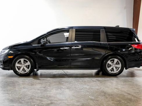 Used 2018 Honda Odyssey EX image 13