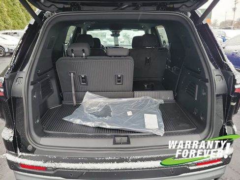 New 2026 Chevrolet Traverse LT w/ Driver Confidence Package image 17