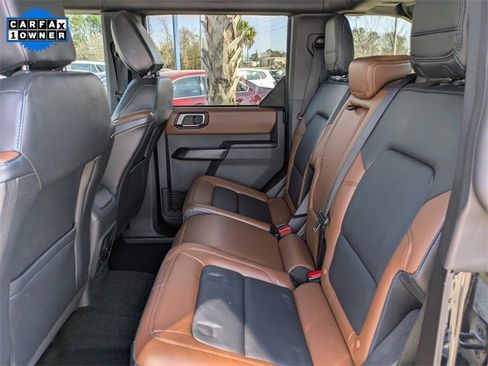 Used 2024 Ford Bronco Outer Banks image 12