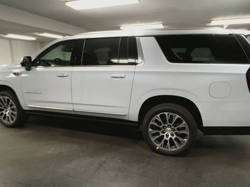 New 2026 GMC Yukon XL Denali w/ Sun & Power Step Package image 42