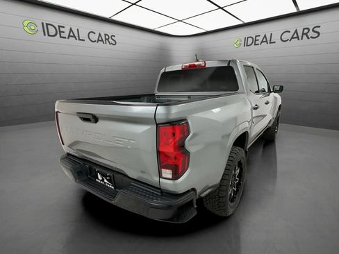 Used 2023 Chevrolet Colorado W/T RWD image 5