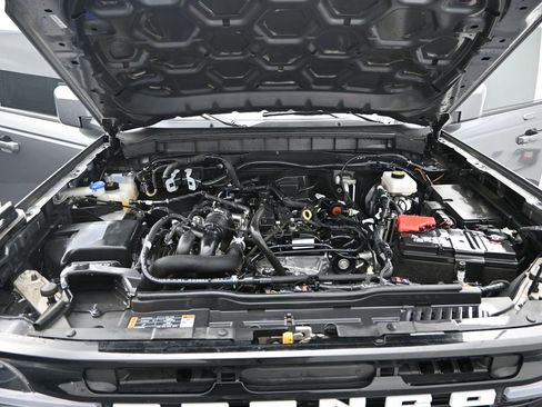 Used 2022 Ford Bronco Outer Banks image 5