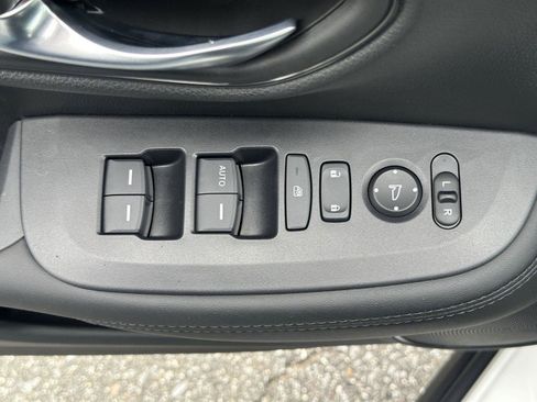 New 2026 Honda HR-V LX image 12