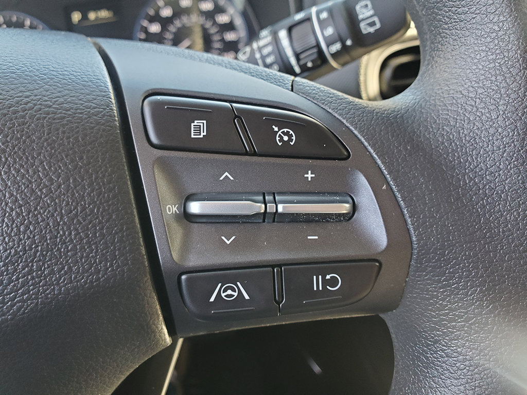 Used 2023 Hyundai Kona SEL FWD image 25