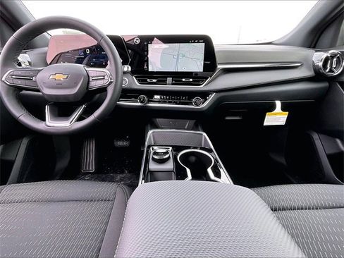 New 2026 Chevrolet Equinox LT image 9